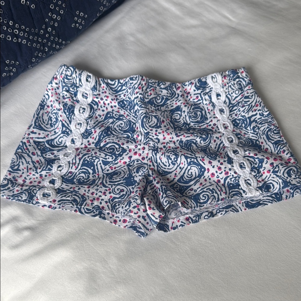 Girls Lilly Pulitzer shorts, size 14